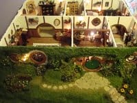 hand_made_mini_hobbit_hole_by_maddsrocks.jpg